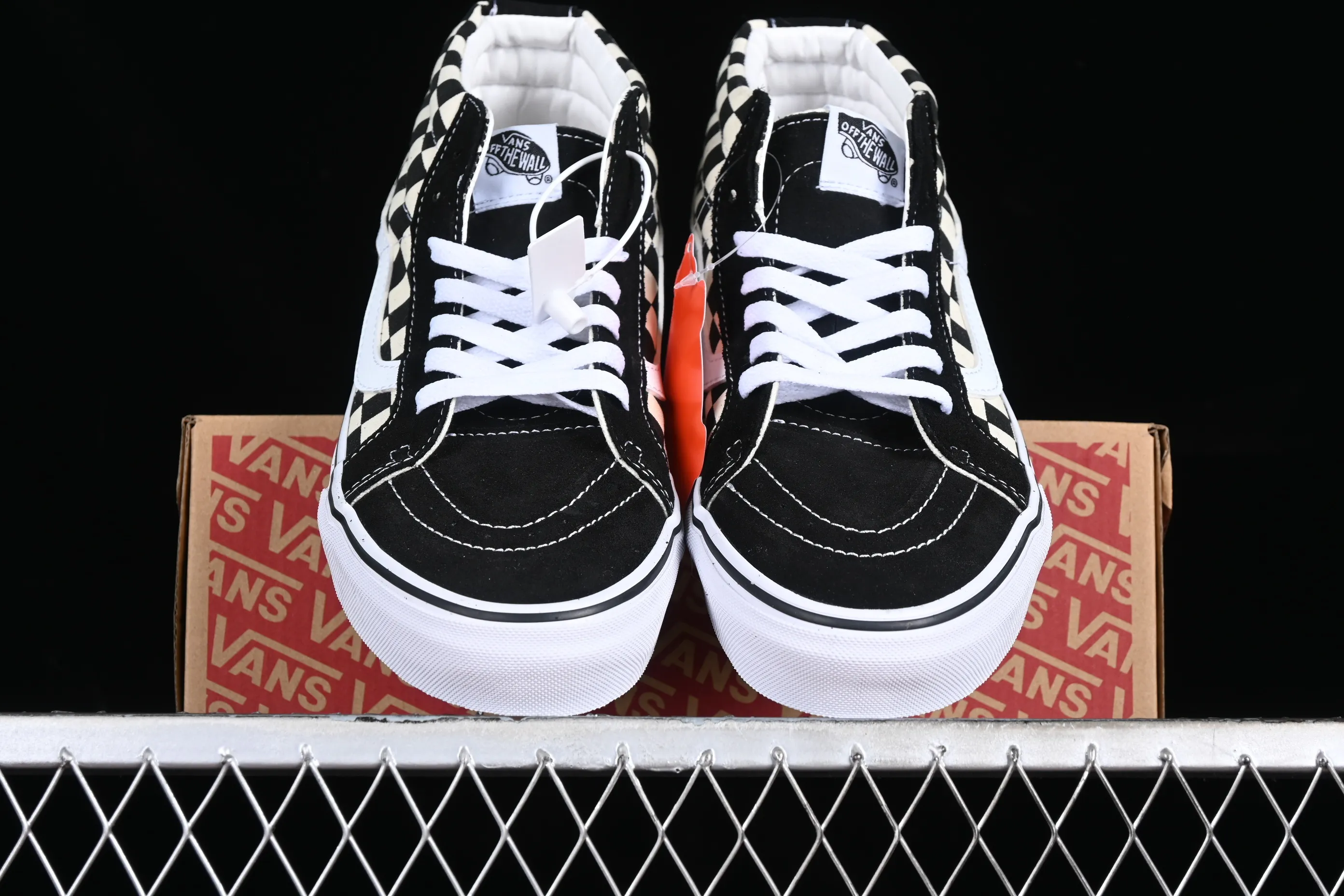 All categories Vans Vans series Vans Mid Vans China Vans Sk8-Mid black and white checkerboard mid-top casual sneakers VN0A391FQXH